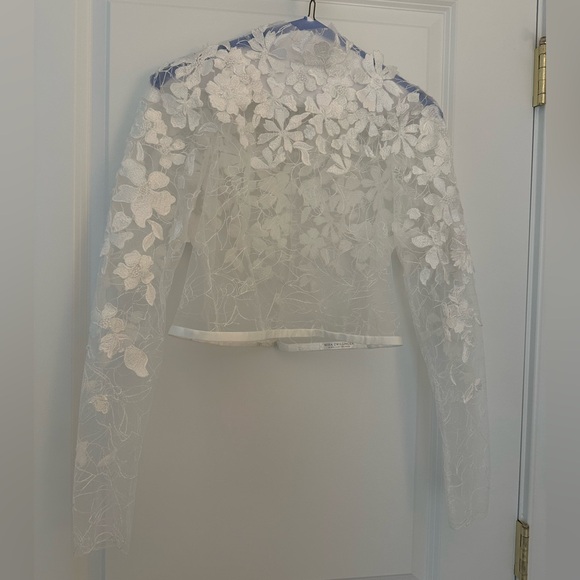 Mira Zwillinger Ness Topper - Picture 3 of 12